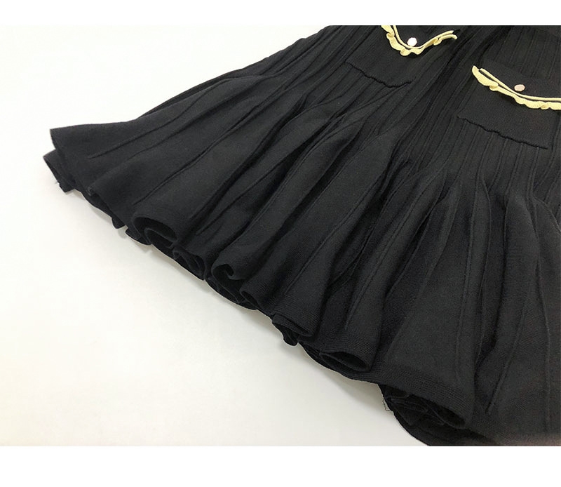 Las mujeres plisadas manga corta de encargo de la fábrica del OEM primavera-verano hacen punto el vestido del suéter