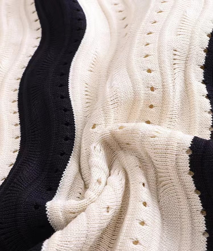 Vestido largo del suéter de punto de las mujeres rayadas con cuello en V de manga corta delgada de encargo de la primavera verano de la fábrica del OEM