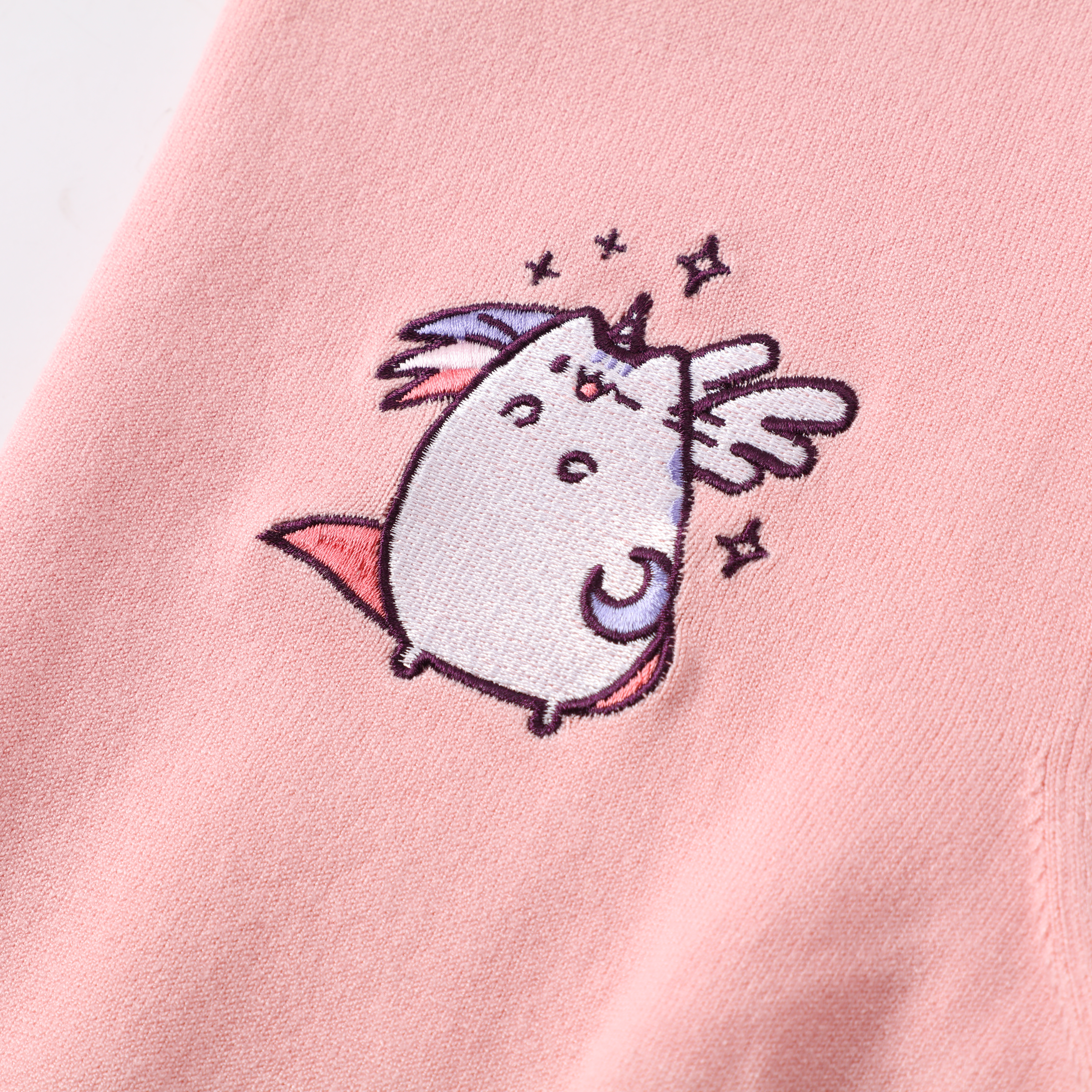 Suéter de punto con estampado de cuello redondo de manga corta rosa personalizado OEM de primavera y otoño para mujer