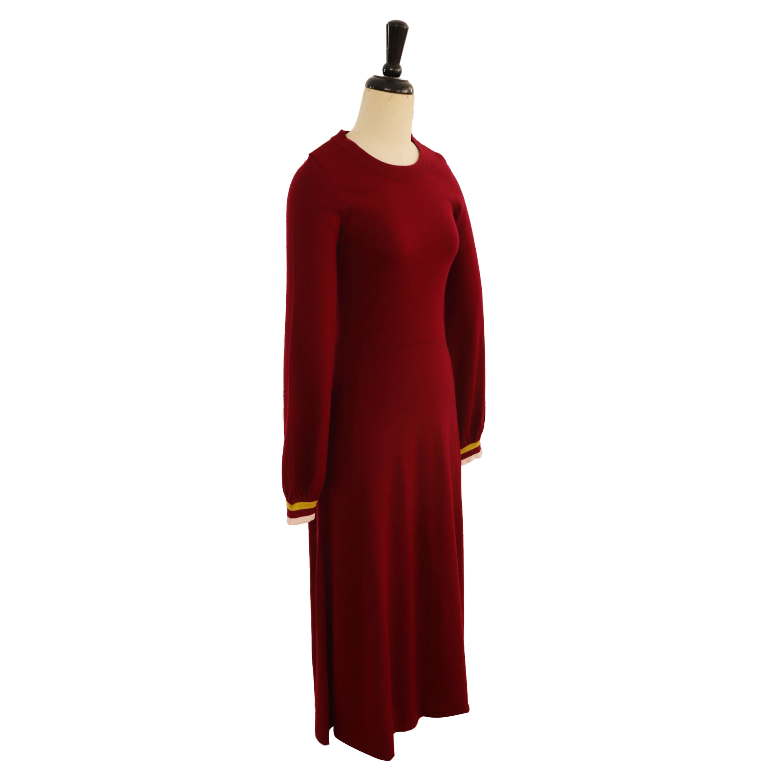 Vestido de suéter de punto plisado rojo de manga larga personalizado de fábrica OEM de invierno para mujer