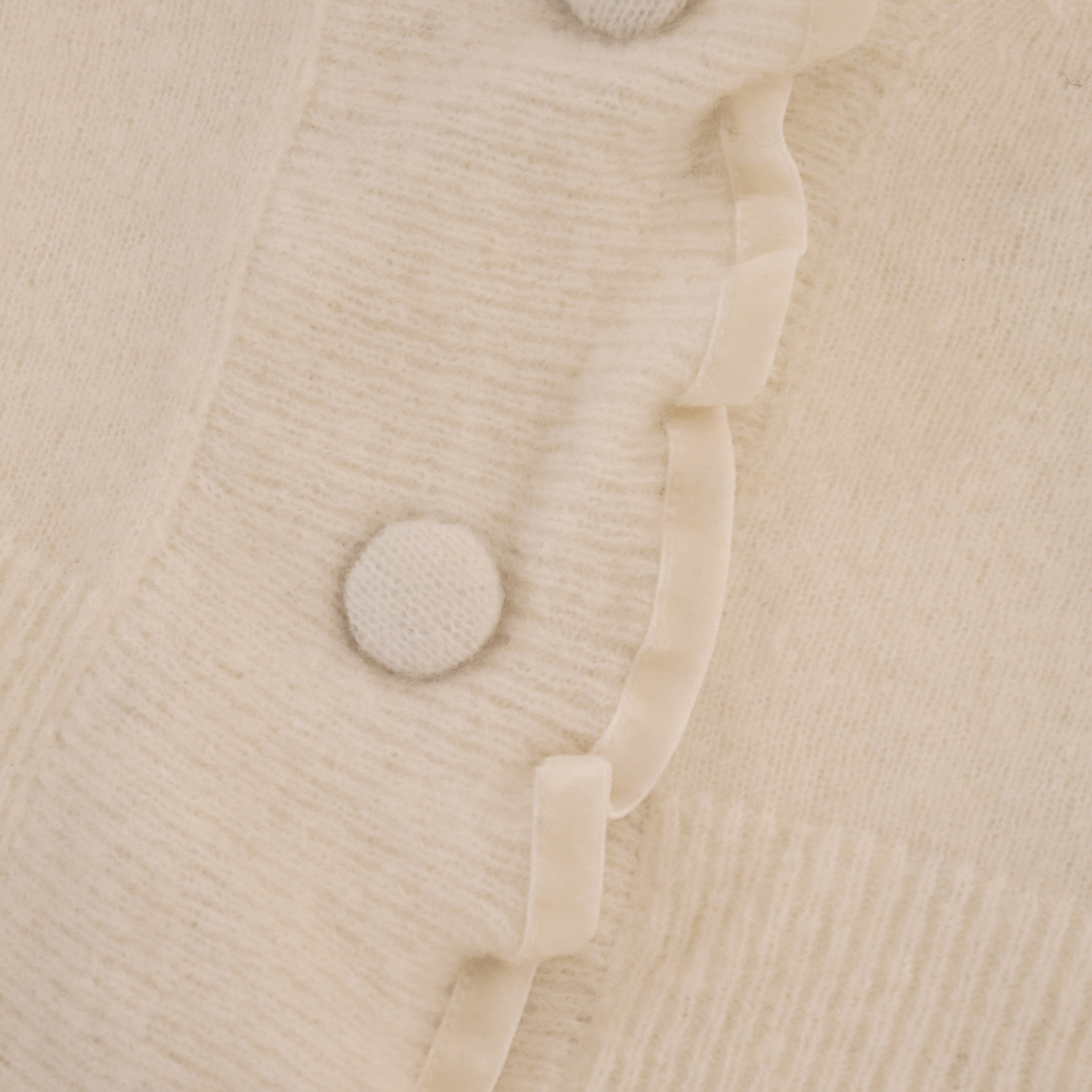 La hoja blanca de encargo de la fábrica del OEM envuelve la rebeca del suéter del punto del cortocircuito de las señoras de las mujeres