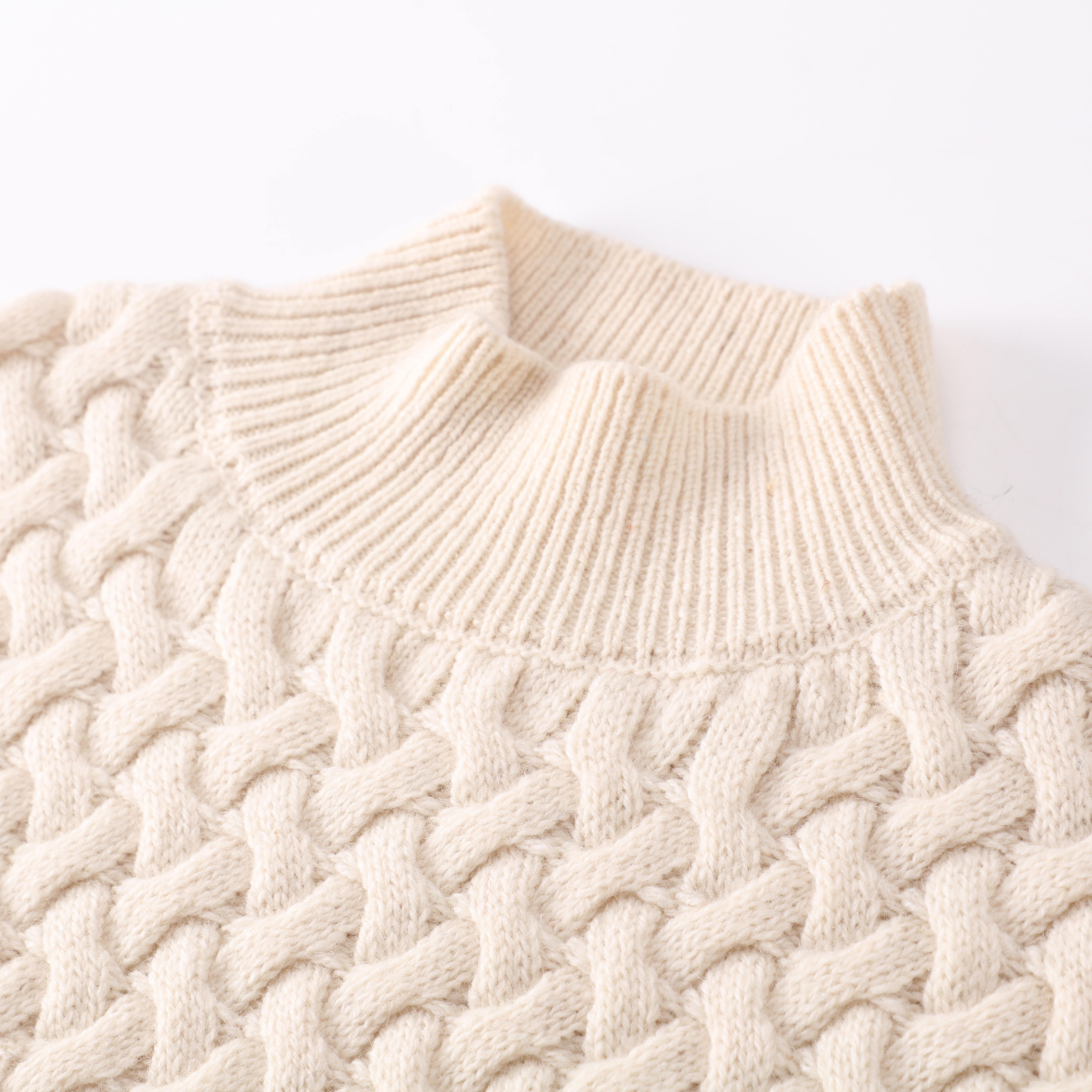 Otoño Invierno OEM fábrica personalizado Beige manga larga patrón geométrico mujeres señoras suéter de punto