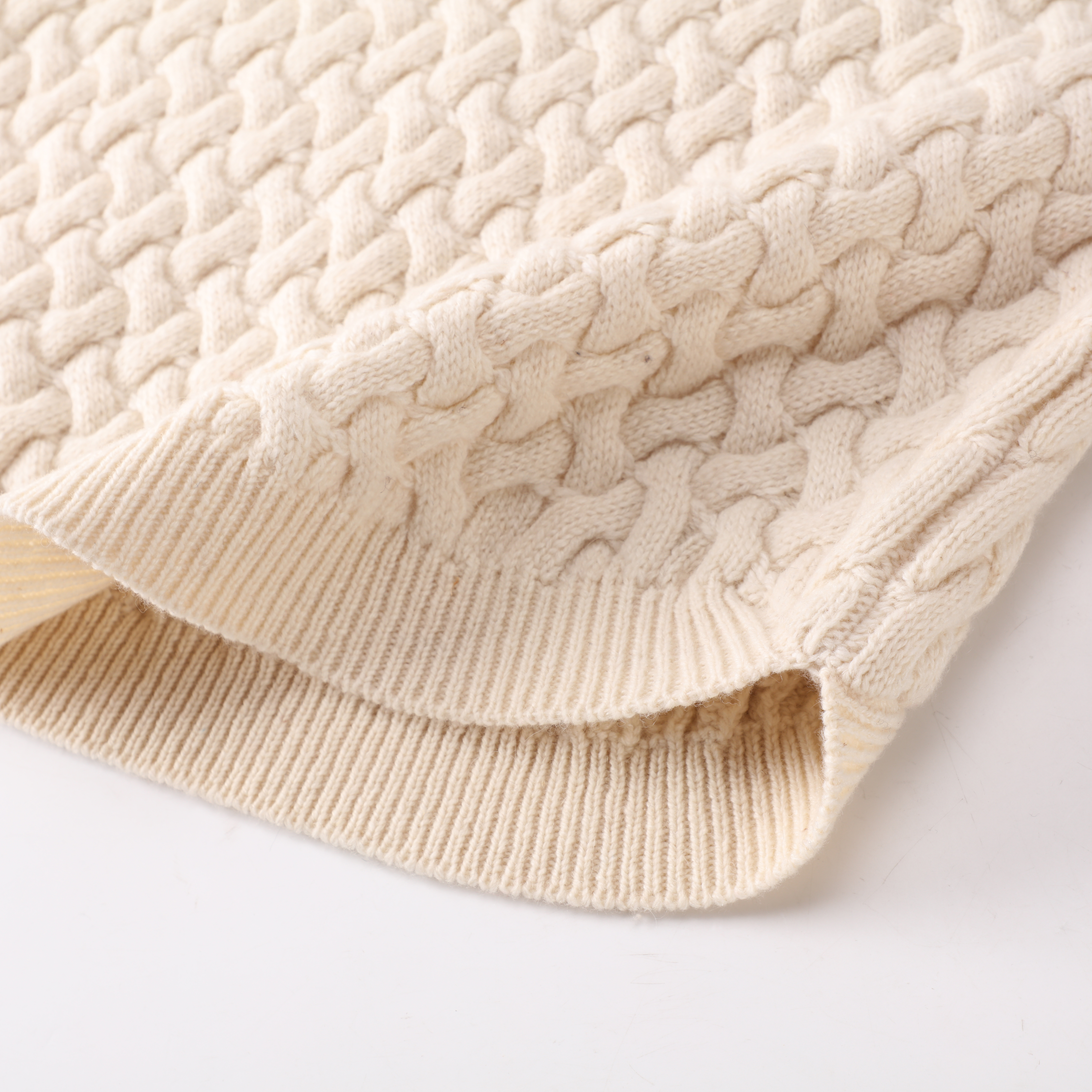 Otoño Invierno OEM fábrica personalizado Beige manga larga patrón geométrico mujeres señoras suéter de punto