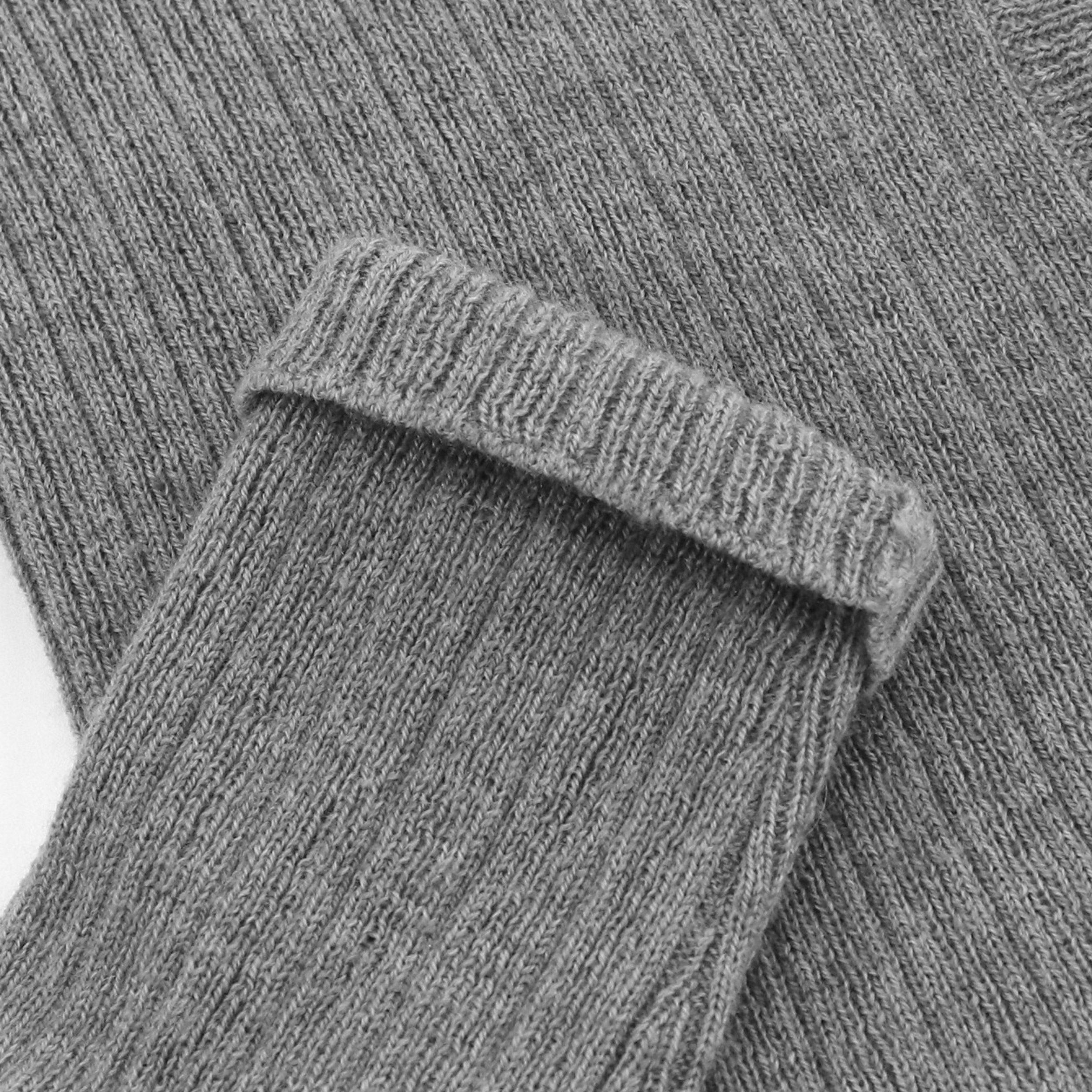 Chaqueta de punto de suéter de punto para mujer de lana 100% de manga larga sólida de invierno personalizado OEM