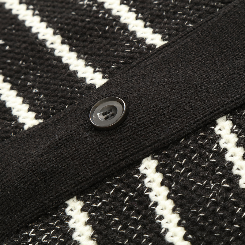 Los hombres de un solo pecho de encargo de la fábrica del OEM Otoño Invierno hicieron punto la rebeca del suéter